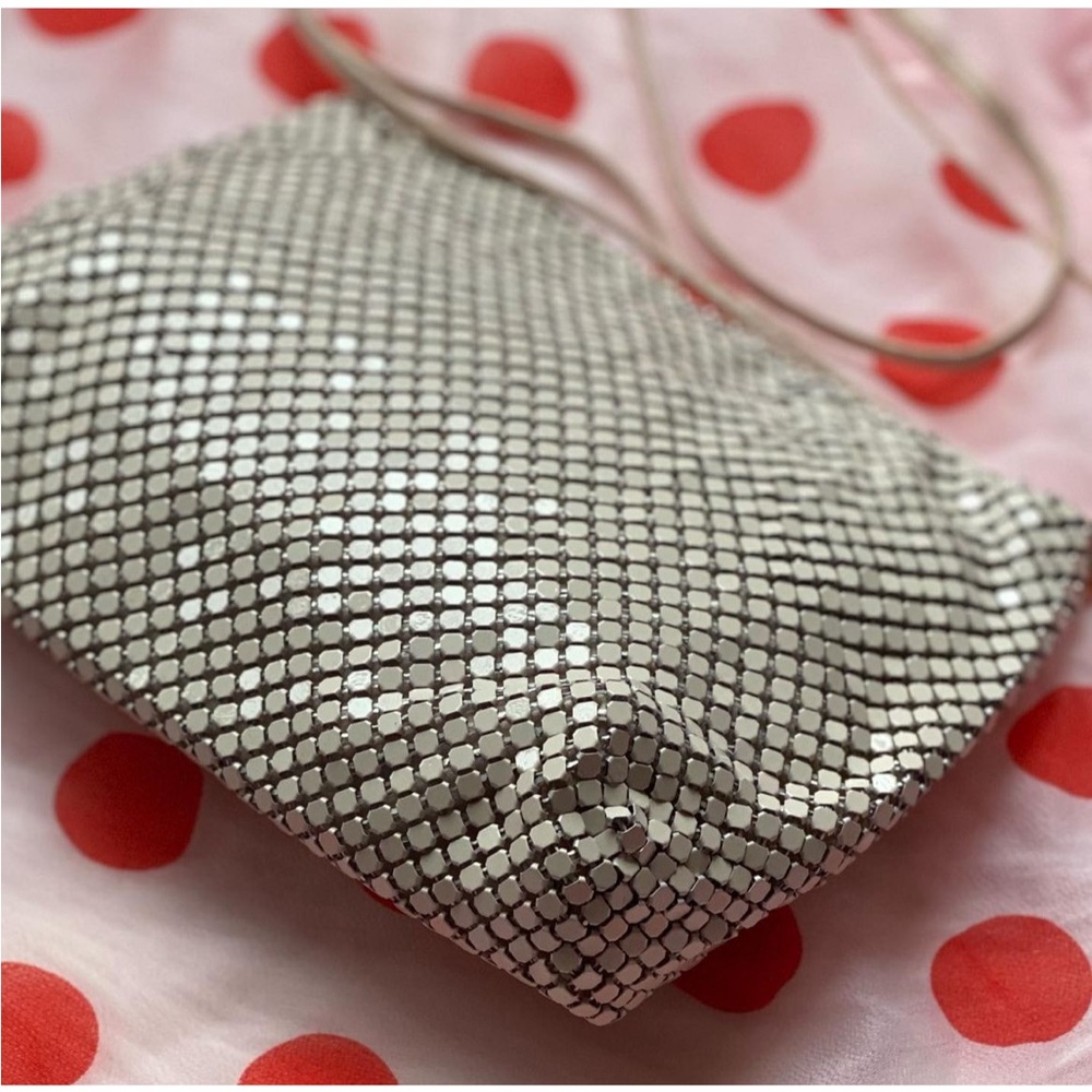 Whiting and Davis Vintage Beige Metal Mesh Shoulder/ Clutch Purse.